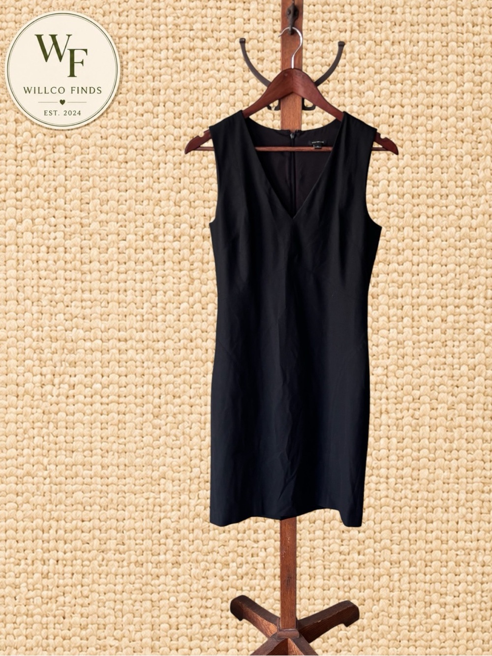 Ann Taylor Black Sleeveless V Neck Sheath Dress Size 6 Career Work